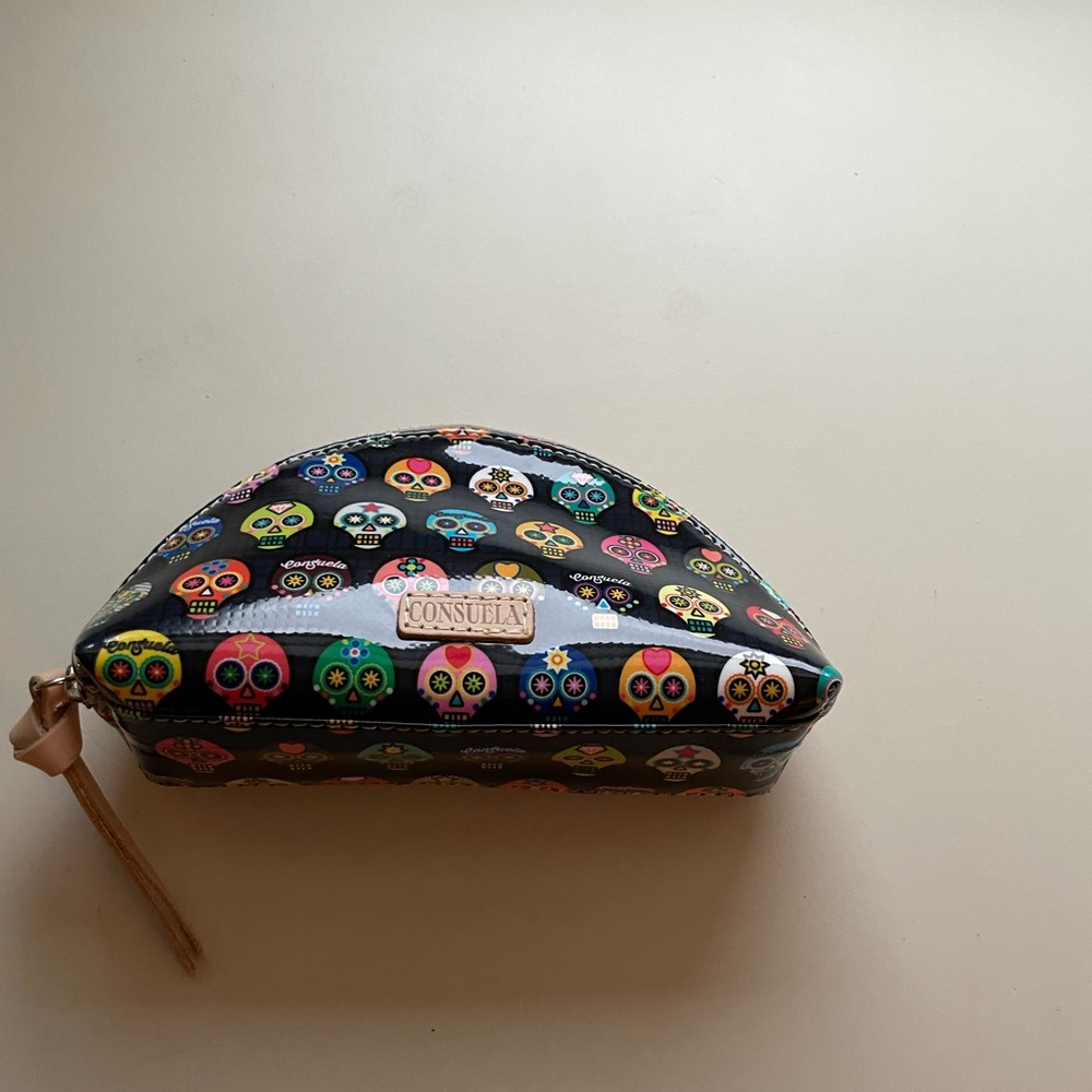 Consuela Tiny Sugar Skulls Medium Cosmetic Case